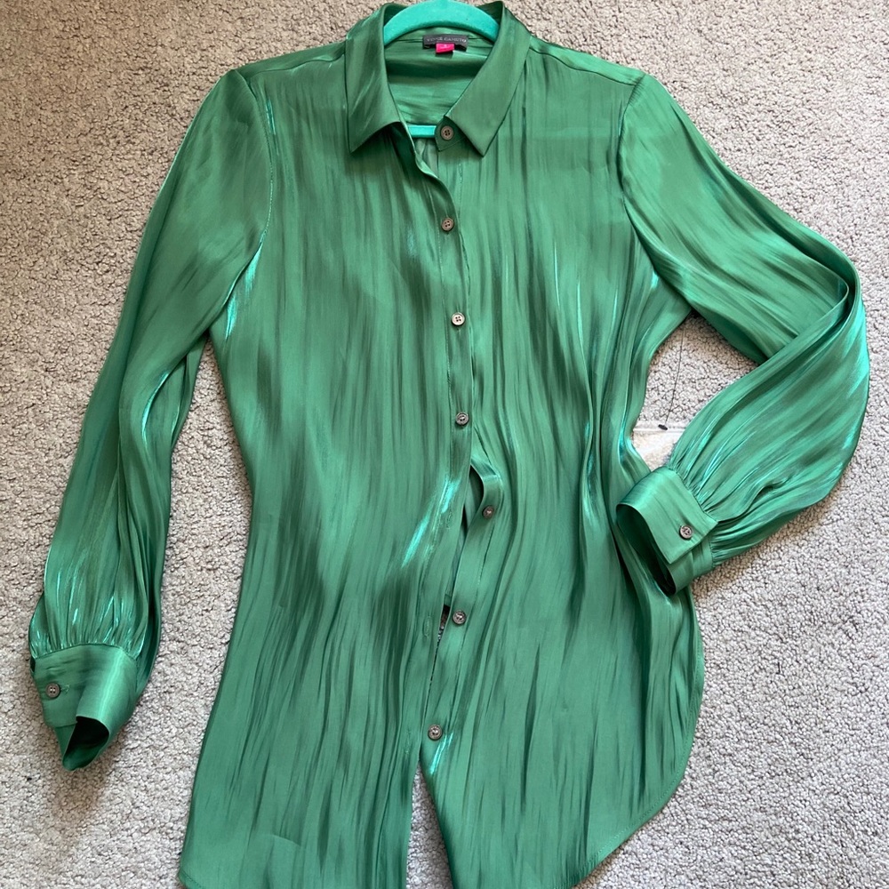 Vince Camuto long sleeve top